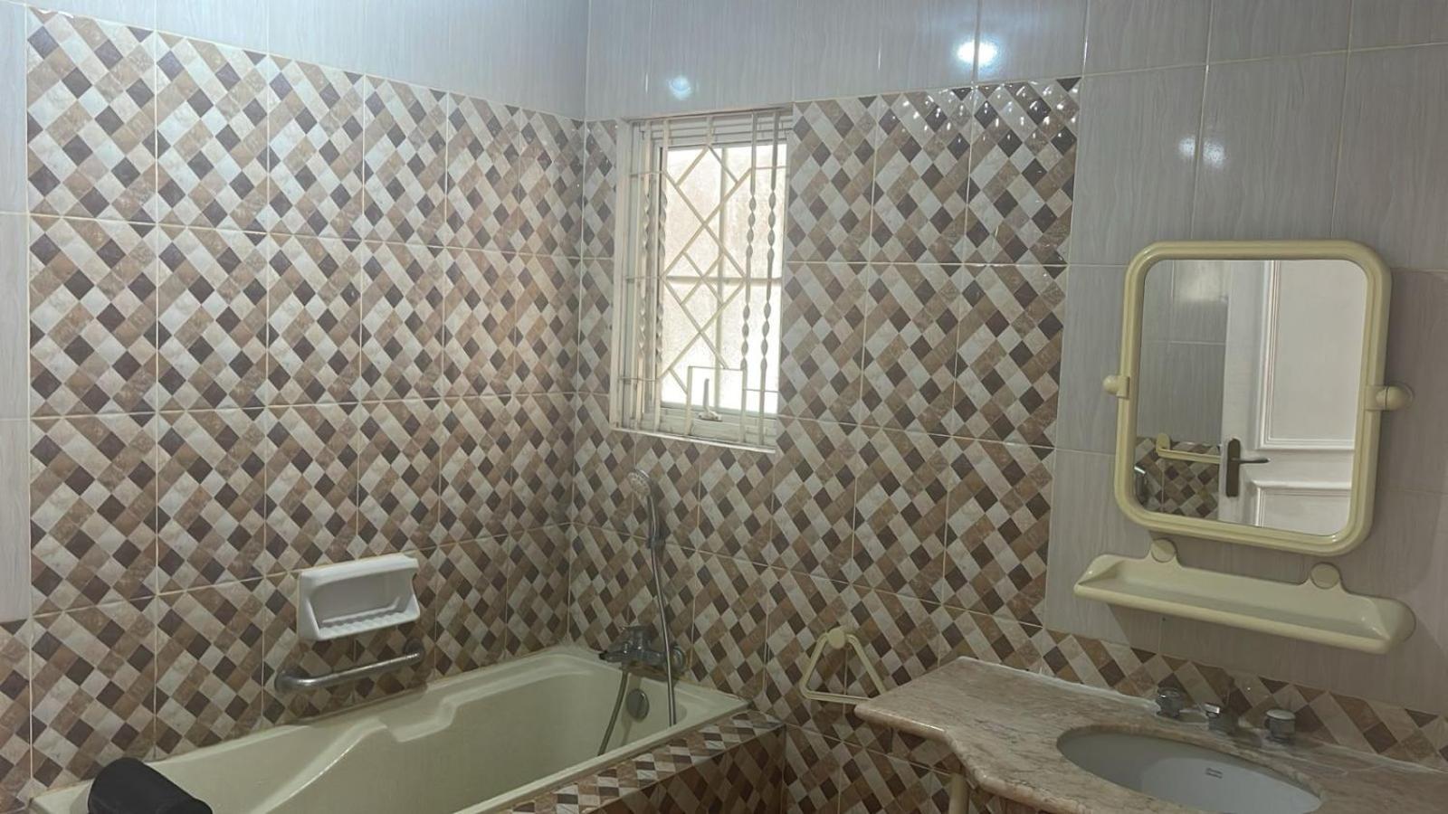 Vila Princess,Sentul 4Bedroom Dan Tenda Camping,Private Pool, Tenis Meja, Mini Billiard, Karaoke, Ayunan,Bbq, 08Satu3 80Satu6 4Satu5Satu Bogor Exterior foto