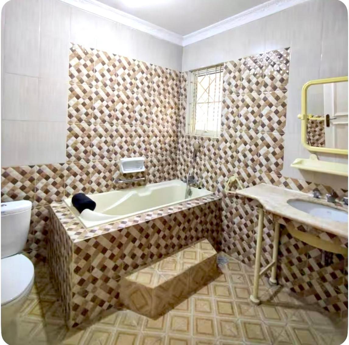 Vila Princess,Sentul 4Bedroom Dan Tenda Camping,Private Pool, Tenis Meja, Mini Billiard, Karaoke, Ayunan,Bbq, 08Satu3 80Satu6 4Satu5Satu Bogor Exterior foto
